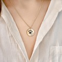Collier commémoratif rond patte de chien personnalisé – Empreinte de patte, nom & dates gravés