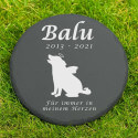 Pierre commémorative chien ronde personnalisée – Plaque souvenir en ardoise chien ange avec nom, dates & message